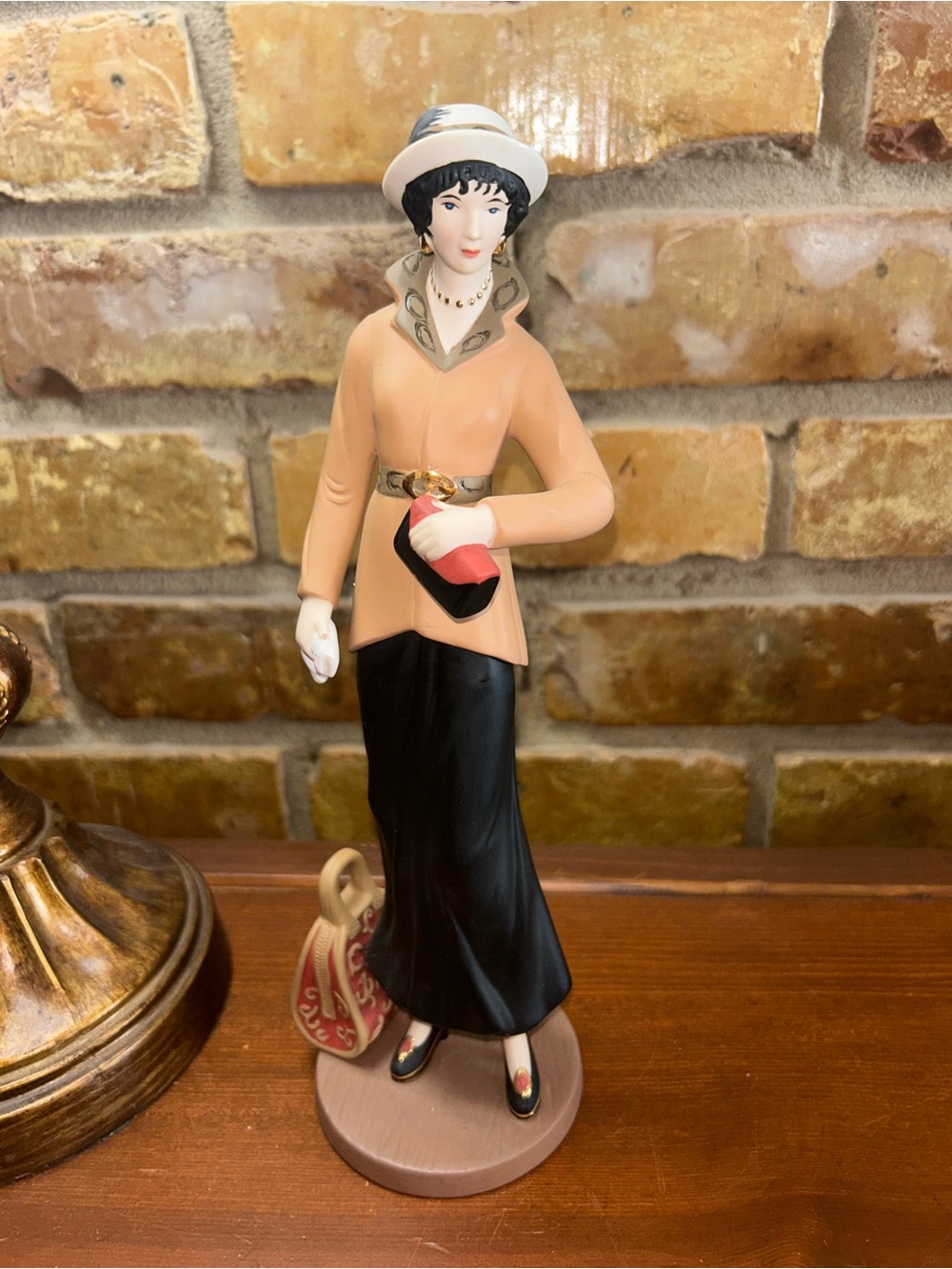 Home Interior Vintage-Style Porcelain “Lady Valerie” Figurine in Peach and Black